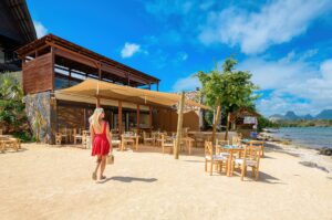 Cruso on the Beach (4)