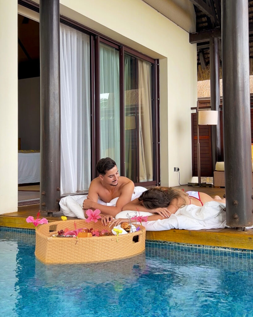 Beachfront Villa with swimming pool and full privacy